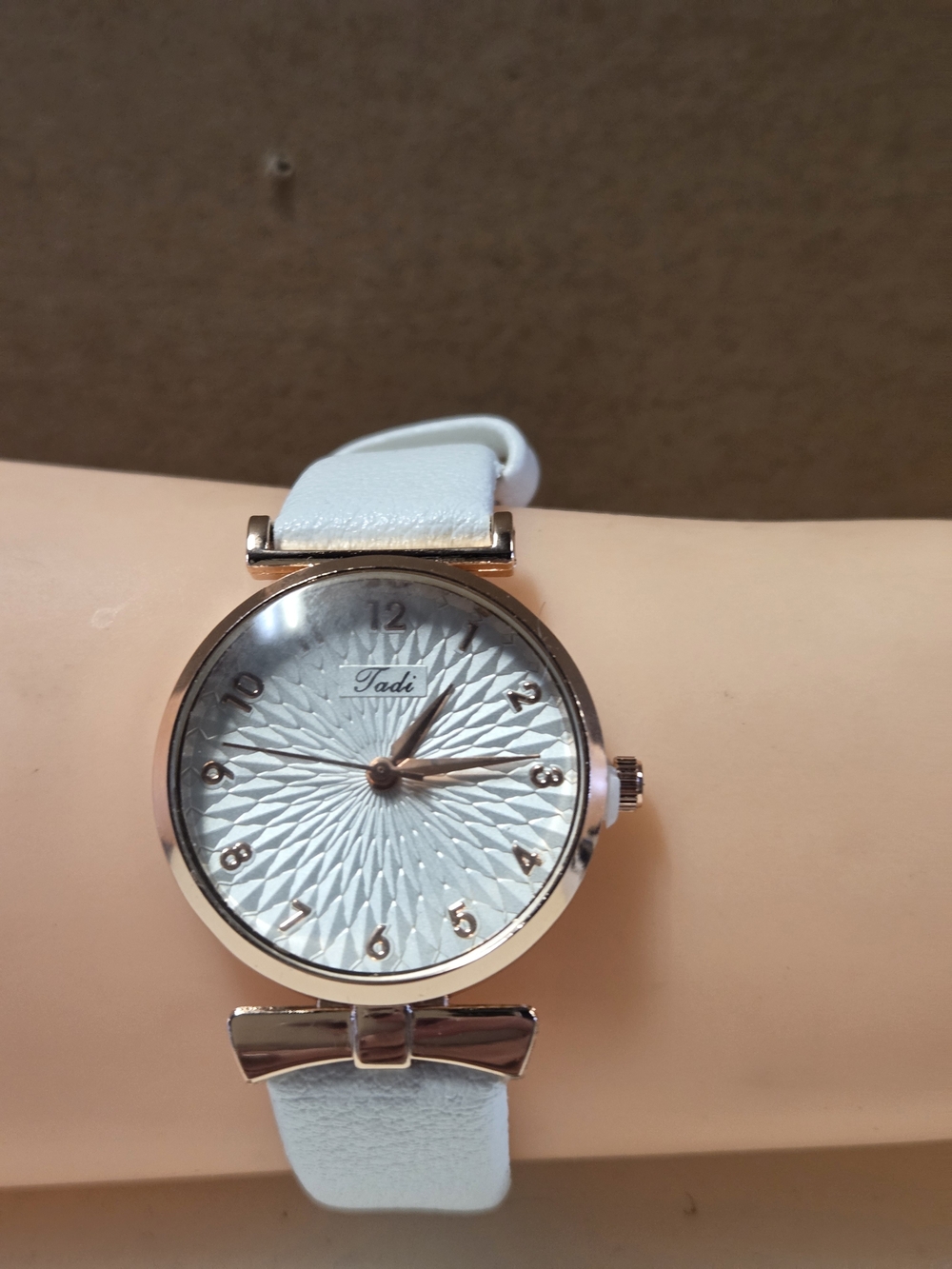 TADI Women's White Leather Strap Watch with Rose Gold Case NEW BATTERY